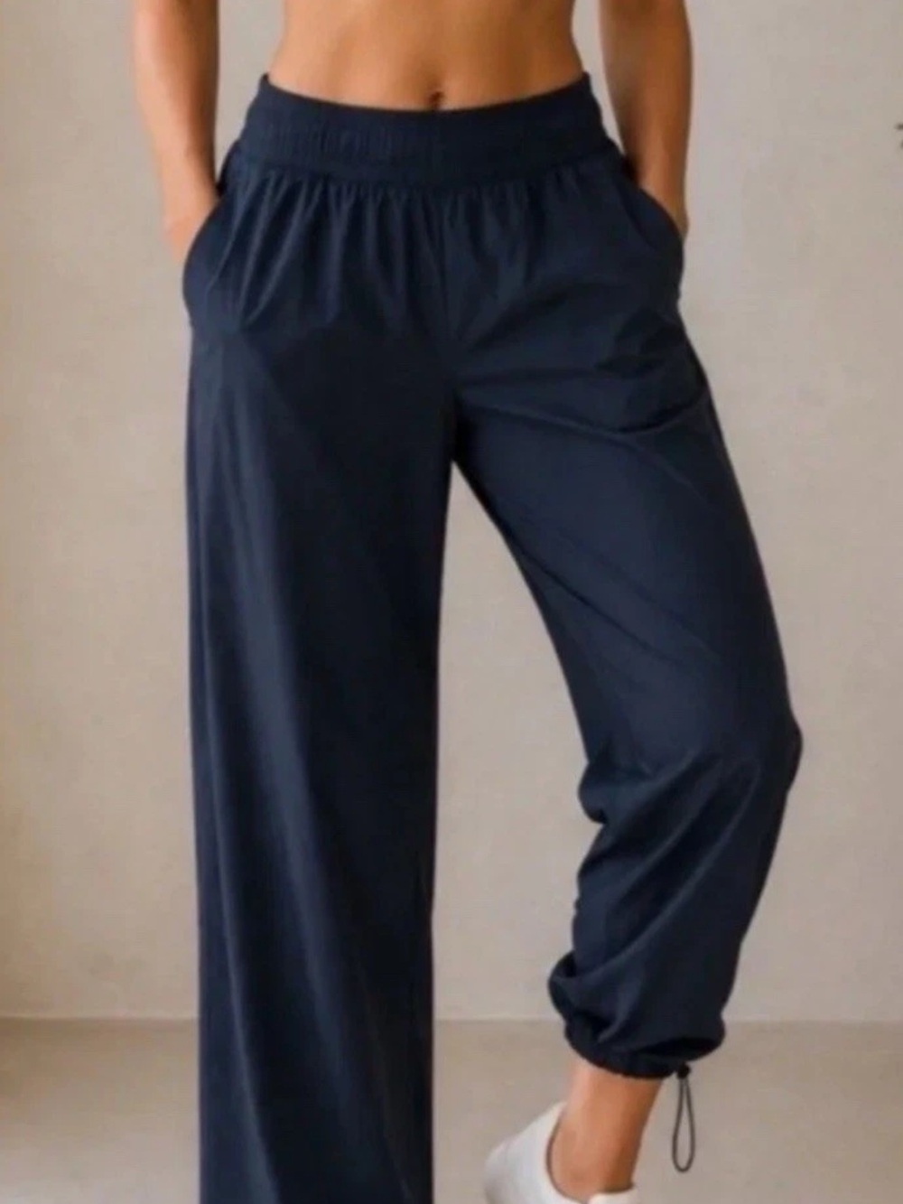 Athleta Womens Rise Pant Sz Large Elastic Waist Drawstring Hem Lightweight